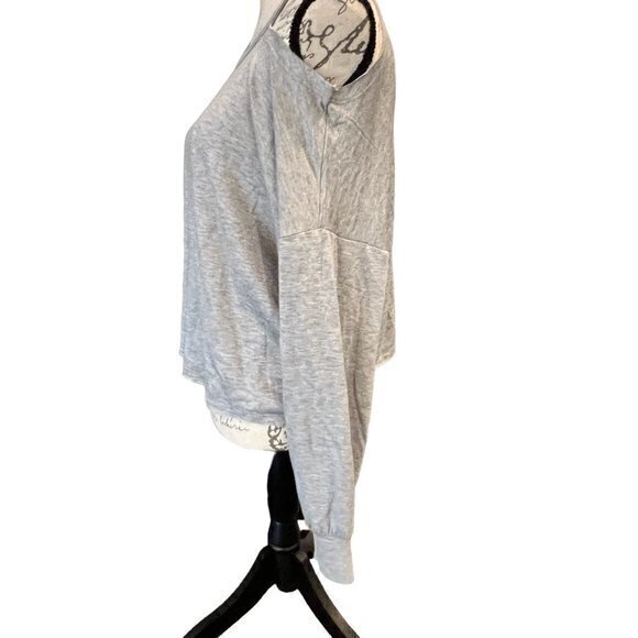 BUNDLE 3 FOR $18- NWT Inspired Hearts Grey Sweatshirt Off Shoulder Junior MED - Picture 6 of 12